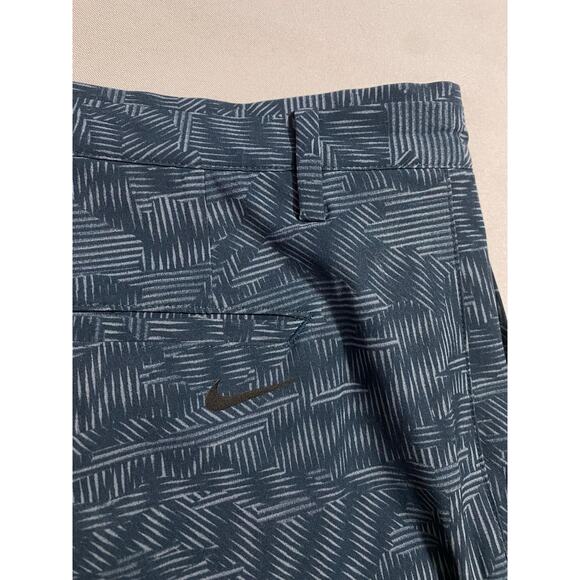 Nike Golf Tour Performance Dri-Fit Shorts Men’s Size 40 Blue Geometric Print - Picture 8 of 8